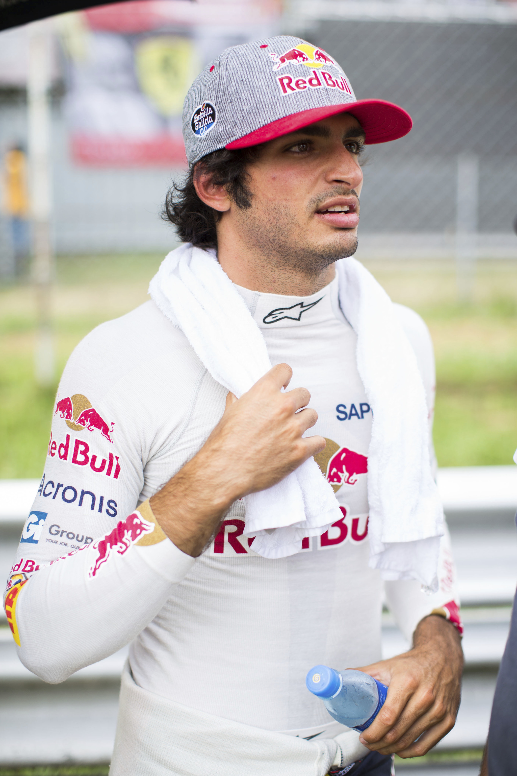 Carlos Sainz, instantes antes de competir en Monza