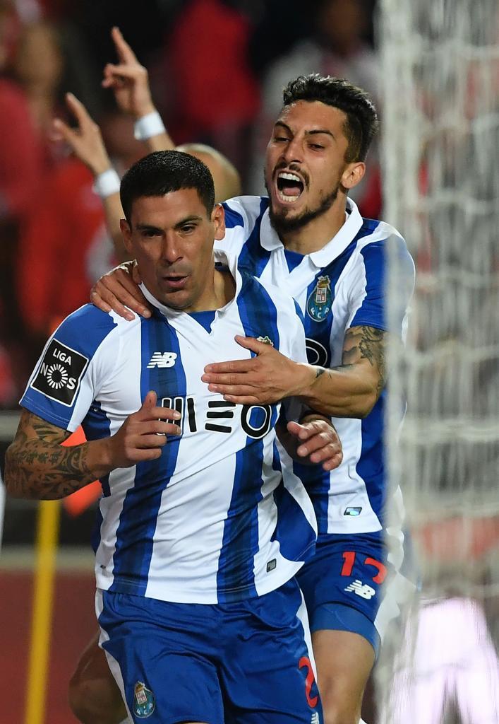 Maxi Pereira, celebrando el tanto del empate.