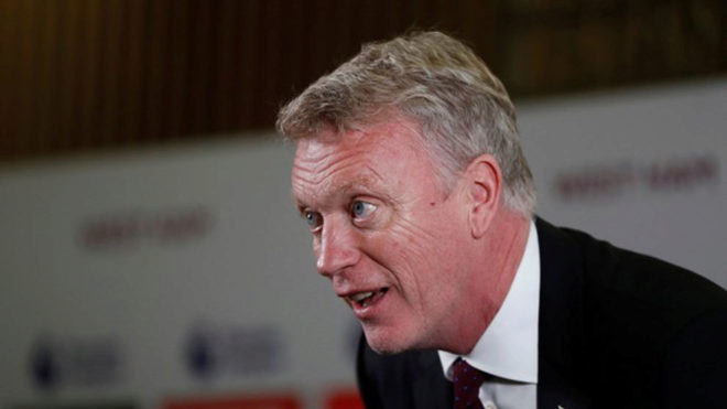 West Ham boss Moyes names Irvine, Pearce as assistants