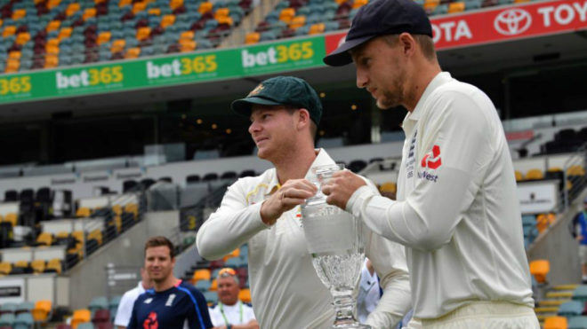 England win toss, to bat first in first Ashes test