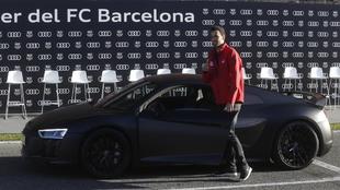 Barcelona squad take delivery of a fleet of Audis