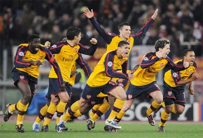 Los jugadores del Arsenal lo celebran