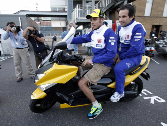 Valentino Rossi y Davide Brivio