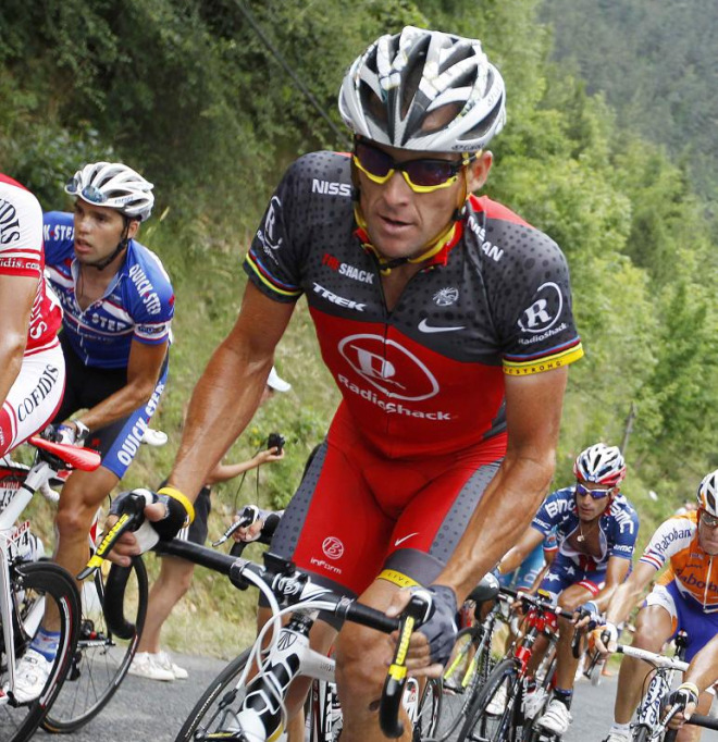 Lance Armstrong volvi a ceder tiempo en una etapa demostrando que para l, el Tour ha terminado...