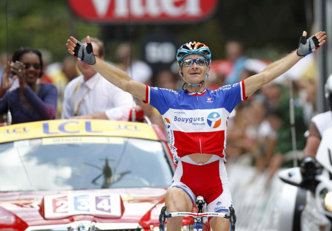 El corredor francs del equipo Bouygues Telecom, Thomas Voeckler, se ha impuesto en la decimoquinta etapa del Tour de Francia disputada entre Pamiers y Bagneres de Luchon.