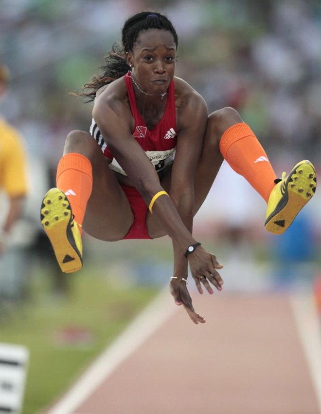 As es el estilo de Ayanna Alexander en la final de triple salto de los Juegos centroamericanos y caribeos.