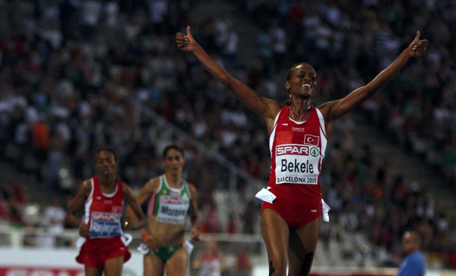 Alemitu Bekele y Elvan Abeylegesse, dos atletas nacidas en Etiopa, dieron a Turqua el doblete en la final europea de 5.000 metros por delante de las portuguesas Sara Moreira y Jessica Augusto