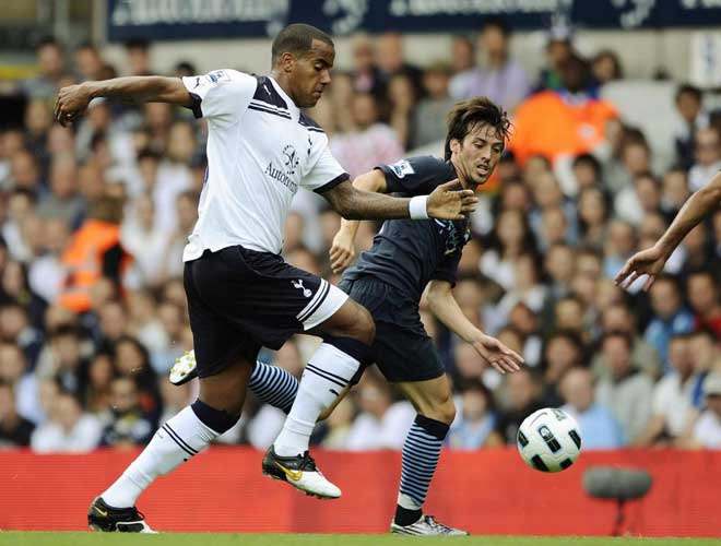 David Silva ha debutado con su nuevo equipo, el Manchester City, que no ha podido pasar del empate ante el Tottenham.