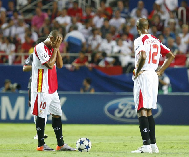 A pesar de conseguir un gol cada uno, al Sevilla no le sirvió para meterse en la fase de grupos de la Liga de Campeones.