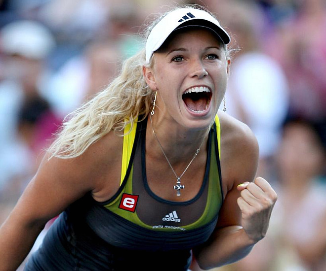 La danesa Caroline Wozniacki se encarg de eliminar a la rusa Maria Sharapova del US Open en un partido tan bello como ellas.