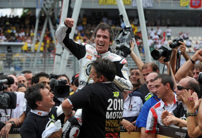 Toni Elas se proclam campen de Moto2 tras finalizar cuarto en el Gran Premio de Malasia.