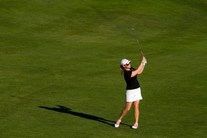 Eso es lo que muestra la golfista Morgan Pressel en plena disputa del torneo CVS/Pharmacy LPGA Challenge en California.