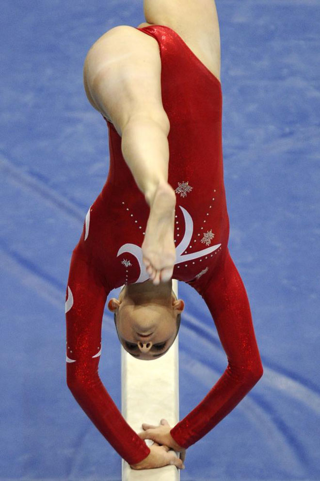 La canadiense Bianca Dancose-Giambattisto durante su participacin e los Campeonatos del Mundo de gimnasia.
