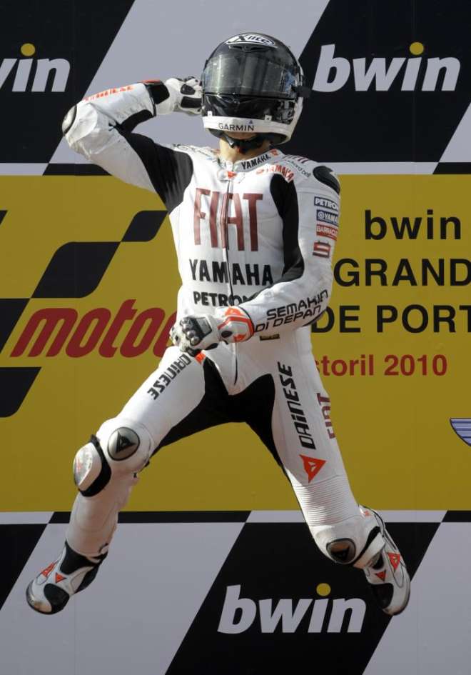 Jorge Lorenzo logr la octava victoria de la temporada al adjudicarse el triunfo en el Gran Premio de Portugal de MotoGP de manera magistral por delante de Valentino Rossi y de Andrea Dovizioso.
