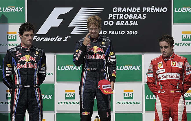 Vettel ocup el lugar ms alto del cajn, secundado por su compaero de equipo Webber. Alonso se tuvo que conformar con el tercer puesto.