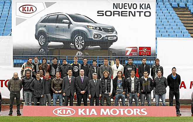 Kia Motors, patrocinador del Atltico, hizo entrega de los nuevos coches a todos los jugadores del Atltico.