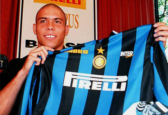 El delantero Brasileo decidi en 1997 fichar por el Inter de Miln, donde jug cinco temporadas.