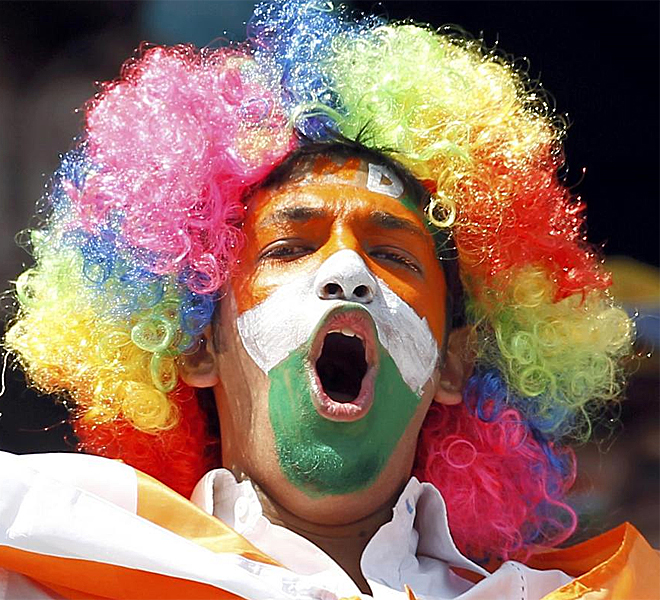 Este aficionado demuestra que el cricket tambin es un deporte con mucha emocin y colorido