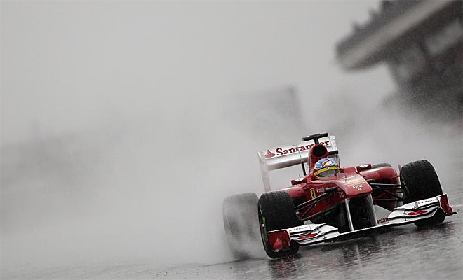Las condiciones meteorolgicas impidieron que el piloto asturiano pudiera apenas dar unas vueltas con su Ferrari en el circuito de Montmel
