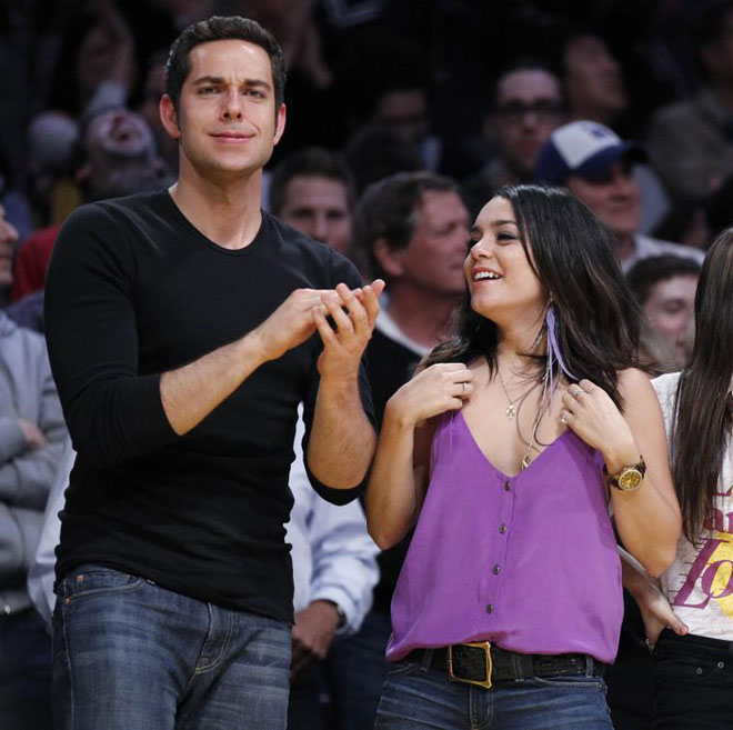 Vanessa Hudgen, la entraable Gabriella Montez de High School Musical, acudi al Staples a presenciar el Lakers-Suns junto al actor Zach Levi.