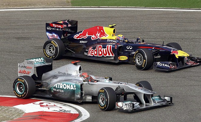 Mark Webber cerr una de sus mejores carreras. El piloto australiano de Red Bull sali desde la 18 posicin despus de no pasar el corte de la Q1 en la jornada de calificacin y acab subido en el cajn.