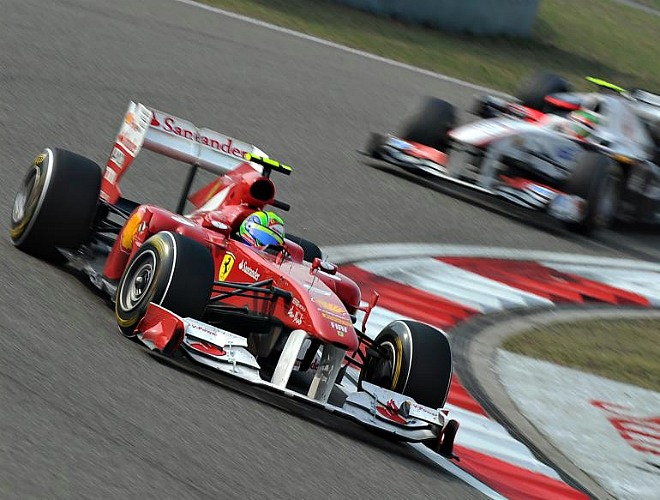Michael Schumacher tambin cuaj un buen Gran Premio de China al finalizar octavo justo por detrs de Alonso. Precisamente Michael fren al espaol en la fase decisiva de la carrera y eso destroz a Fernando definitivamente.