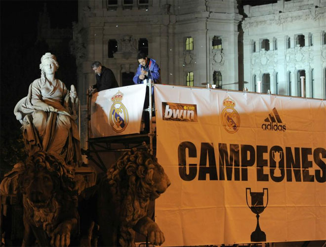 La estatua de la diosa espera la llegada de Iker Casillas para que le brinde el ttulo de campeones de Copa.