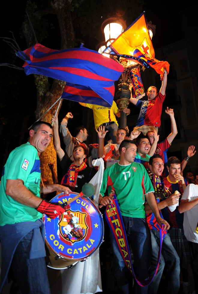 Esta noche, los seguidores del Barça serán bienvenidos en Las Ramblas de la Ciudad Condal.