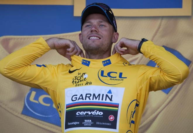 El noruego Thor Hushovd se hizo con el maillot amarillo de la general tras la sensacional crono de su equipo, el Garmin.