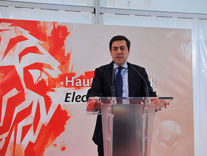 Fernando Macua muestra sus impresiones sobre las elecciones tras ejercer su derecho al voto