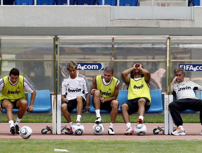El brasile�o Marcelo y los portugueses Mourinho, Coentrao, Pepe y Ronaldo fueron una pi�a en Tianjin, pasaron gran parte del entrenamiento juntos y a la hora de descansar y reponer fuerzas, tambi�n estuvieron juntos.