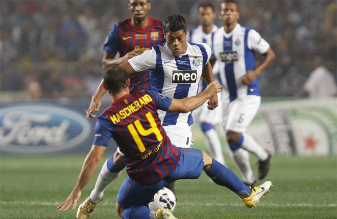 Las bajas de Puyol y Piqué en defensa obligó a Guardiola a improvisar pareja de centrales. Mascherano actuó con solvencia en cada acción.
