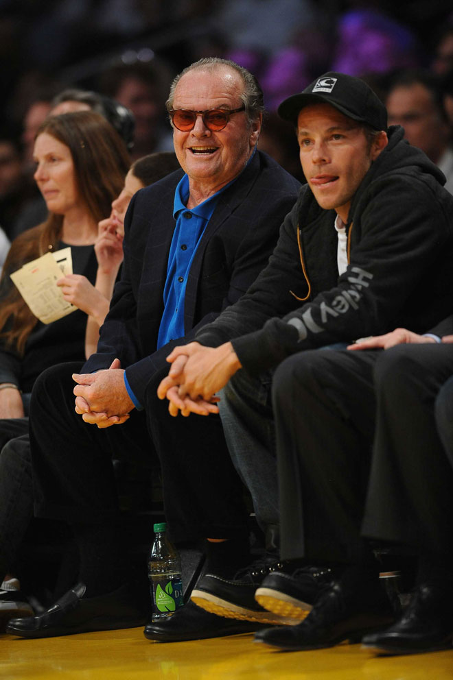Jack Nicholson, el seguidor ms fiel y famoso de los Lakers, nunca falla a su cita en el Staples Center.