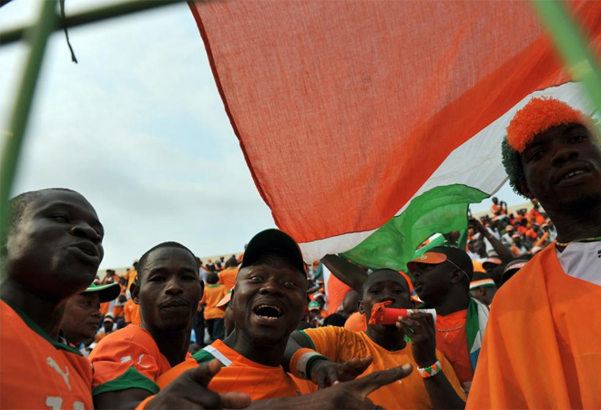 Los seguidores de Costa de Marfl se mostraron as de contentos en el estreno de su seleccinm en la Copa de frica 2012.