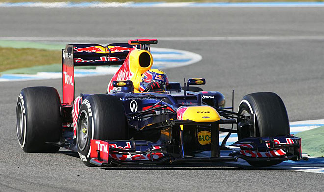 El australiano Mark Webber estren el nuevo monoplaza de Red Bull en Jerez.