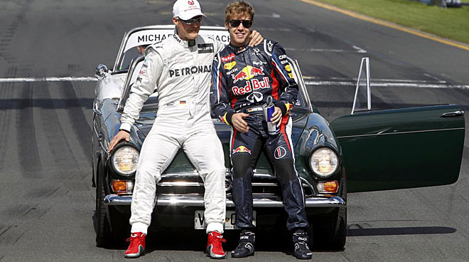 Michael Schumacher (Mercedes) y Sebastian Vettel (Red Bull)