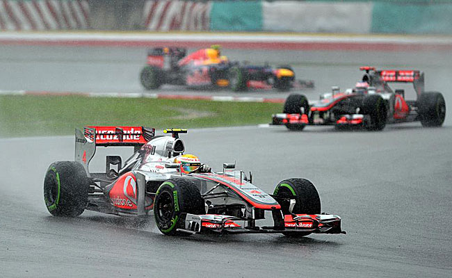 Como le sucediera en Australia, Hamilton pas de salir en la 'pole' a perder el liderato.
