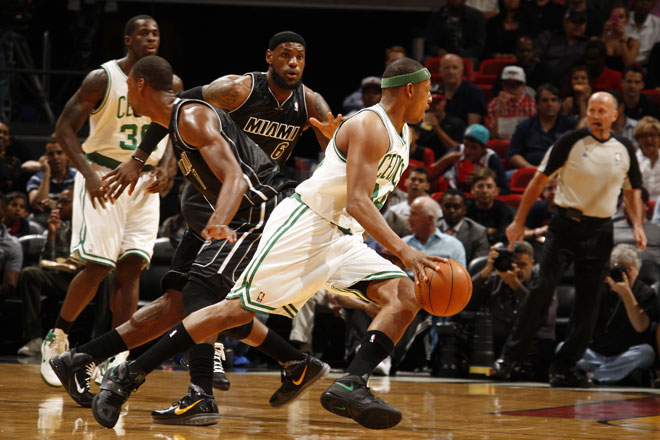 El veterano Paul Pierce lider el triunfo de los Celtics ante los Heat.