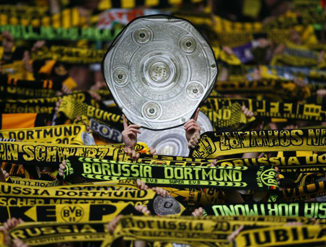 La hinchada del Dortmund ha celebrado por todo lo alto el triunfo de su equipo.