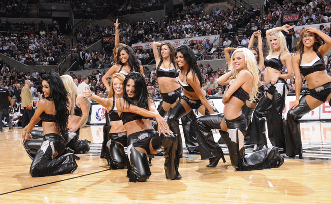 Las bellezas morenas de los Spurs prendan a la NBA.