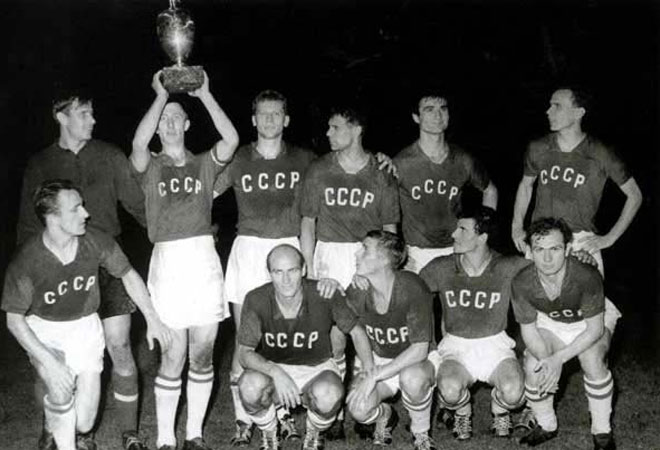 La URSS se llevaba la primera edicin de la Eurocopa despus de ganar en la final a Yugoslavia.