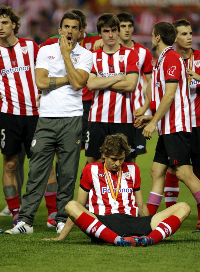 Los jugadores del Athletic, volvieron a probar el amargo sabor de la derrota en una final.