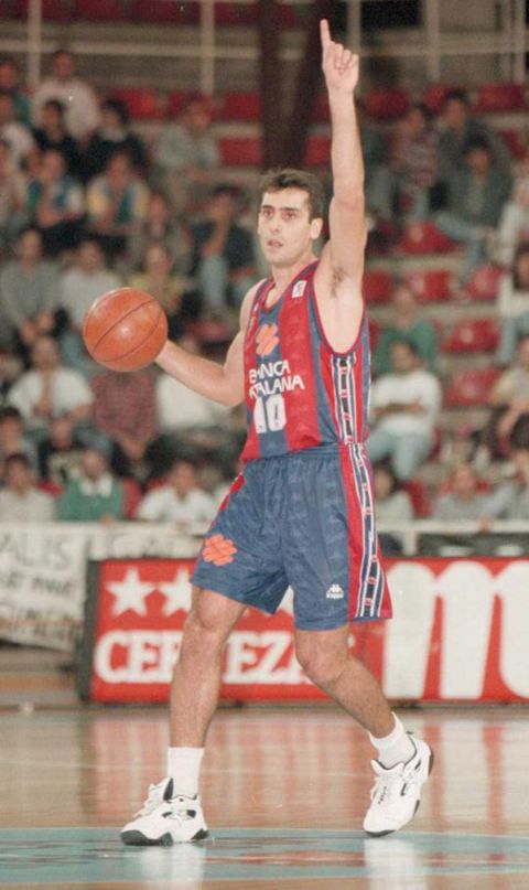 Montero fue seleccionado en 1987 por los Hawks con el nmero 113 (quinta ronda).