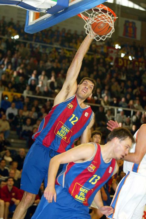 Roberto Dueas, el techo del baloncesto espaol, fue seleccionado por los Bulls.