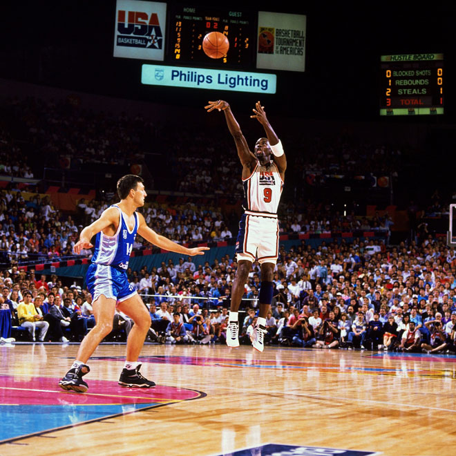 La suspensin de Michael Jordan permanece en la retina de los aficionados como una de las ms pulidas y bellas estticamente de la historia del baloncesto.