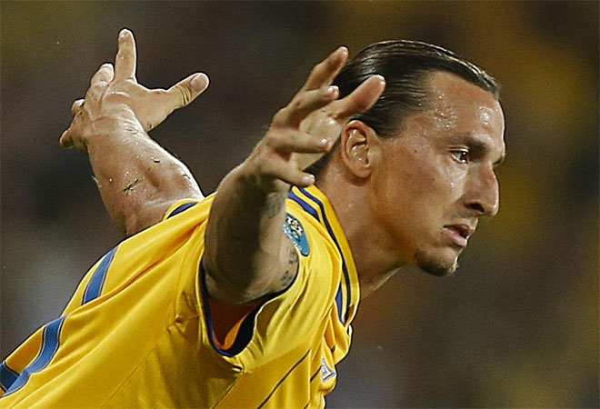 Zlatan Ibrahimovic hizo frente a Francia uno de los goles de la Euro. Enganch una volea de medio chilena imposible para Lloris.