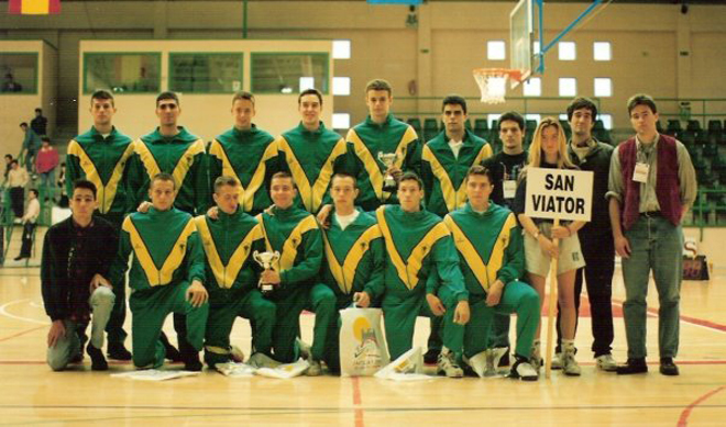 En 1994 el equipo juvenil del colegio San Viator de Madrid, liderado por Carlos Jimnez y FJ Martn, lograron la proeza de clasificarse a un Campeonato de Espaa juvenil que finalizaron en sptima posicin.