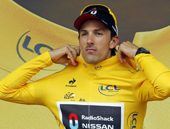 Fabian Cancellara logr retener el maillot amarillo de la general.