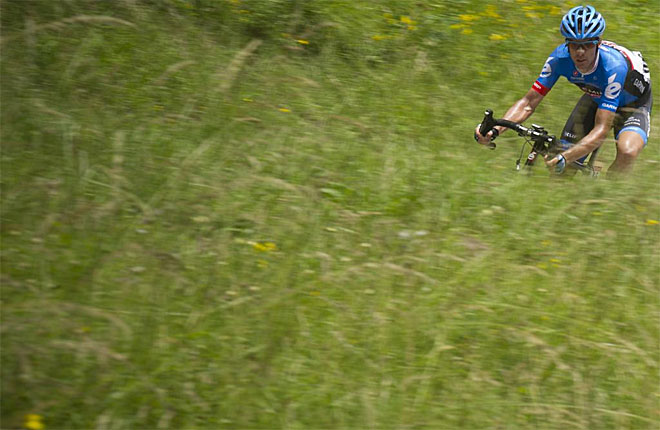 Bonita imagen de David Millar durante la duodcima etapa del Tour, que acabara ganando el ciclista escocs.