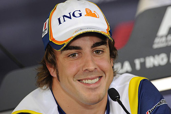 En 2008 Alonso lleg a Hungra de nuevo con los colores de Renault.